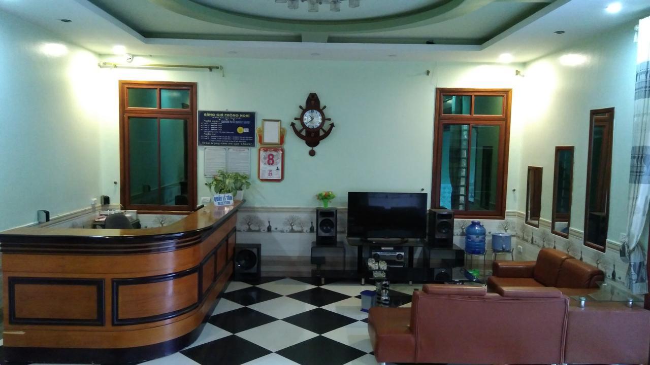 Backpackers Hotel Hà Tĩnh Exteriör bild