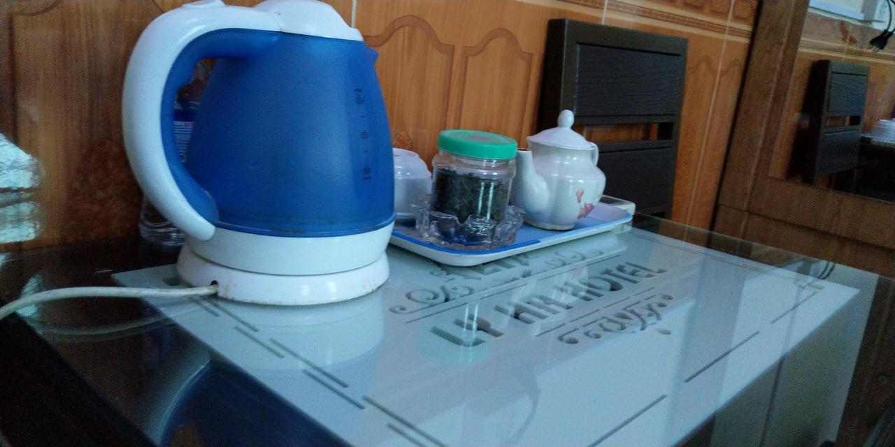Backpackers Hotel Hà Tĩnh Exteriör bild