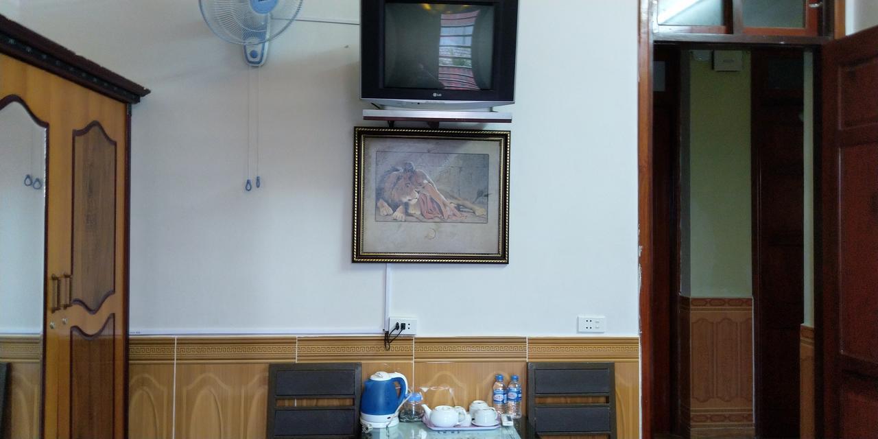 Backpackers Hotel Hà Tĩnh Exteriör bild