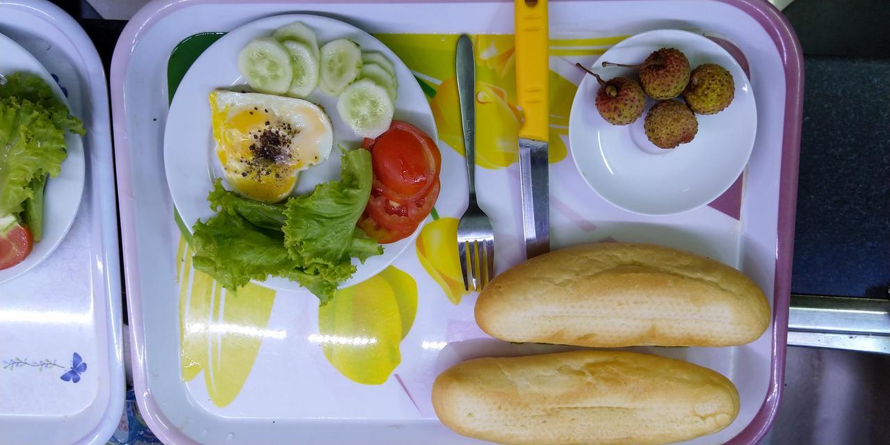 Backpackers Hotel Hà Tĩnh Exteriör bild